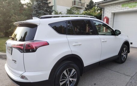 Toyota RAV4, 2015 год, 2 285 000 рублей, 12 фотография