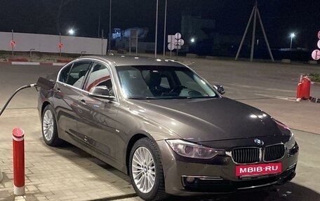 BMW 3 серия, 2013 год, 1 840 000 рублей, 14 фотография