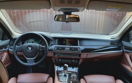 BMW 5 серия, 2015 год, 3 580 000 рублей, 15 фотография