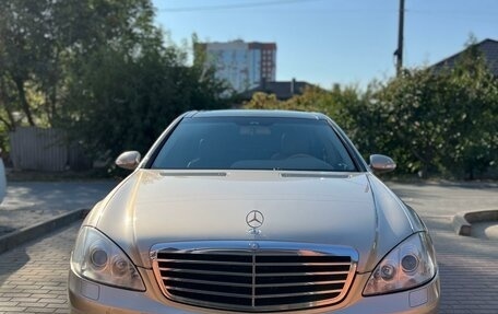 Mercedes-Benz S-Класс, 2007 год, 1 750 000 рублей, 24 фотография