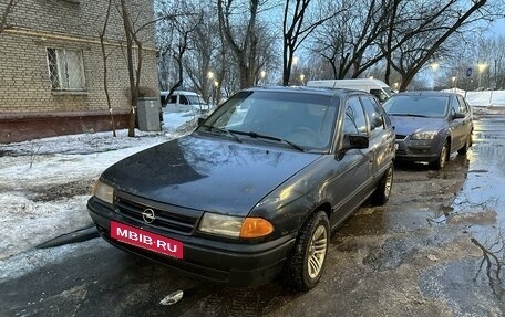 Opel Astra F, 1992 год, 130 000 рублей, 2 фотография