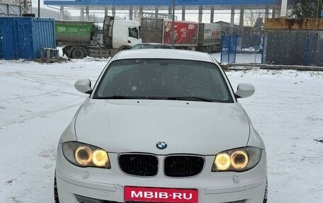 BMW 1 серия, 2011 год, 830 000 рублей, 10 фотография