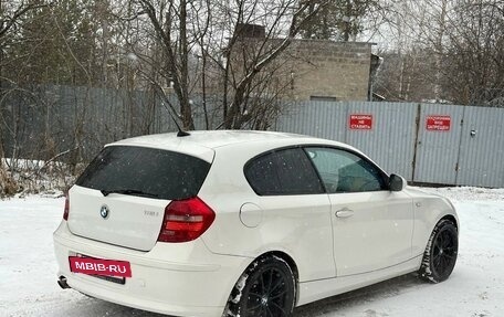 BMW 1 серия, 2011 год, 830 000 рублей, 3 фотография