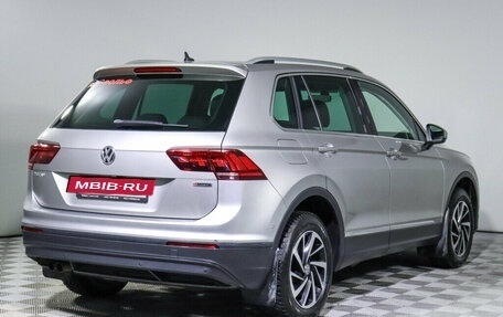 Volkswagen Tiguan II, 2018 год, 2 600 000 рублей, 5 фотография