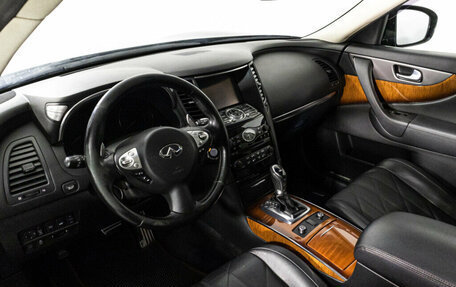 Infiniti QX70, 2015 год, 2 299 000 рублей, 11 фотография