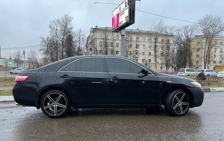 Toyota Camry, 2008 год, 900 000 рублей, 1 фотография