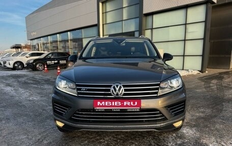 Volkswagen Touareg III, 2017 год, 3 952 000 рублей, 2 фотография