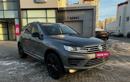 Volkswagen Touareg III, 2017 год, 3 952 000 рублей, 3 фотография