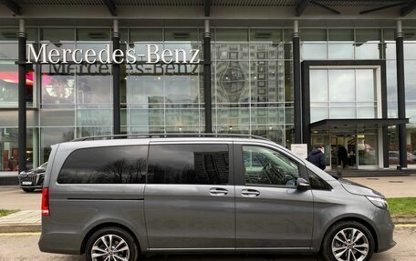 Mercedes-Benz V-Класс, 2023 год, 9 900 000 рублей, 4 фотография