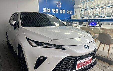 Toyota Venza, 2022 год, 4 335 000 рублей, 2 фотография