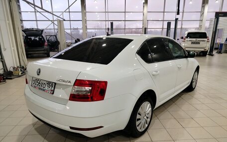 Skoda Octavia, 2017 год, 1 750 000 рублей, 3 фотография