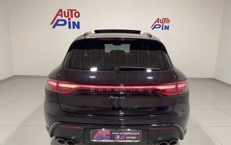 Porsche Macan I рестайлинг, 2022 год, 5 270 000 рублей, 4 фотография