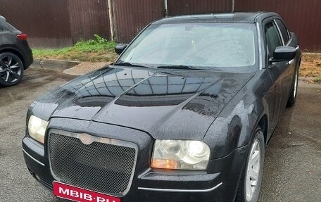 Chrysler 300C II, 2005 год, 850 000 рублей, 3 фотография