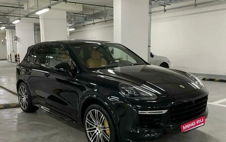 Porsche Cayenne III, 2015 год, 8 800 000 рублей, 2 фотография