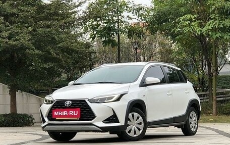 Toyota Yaris XP150 рестайлинг, 2021 год, 1 290 000 рублей, 3 фотография