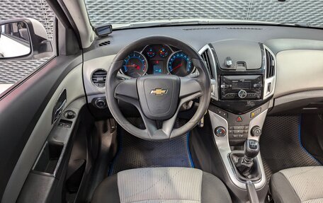 Chevrolet Cruze II, 2012 год, 700 000 рублей, 16 фотография