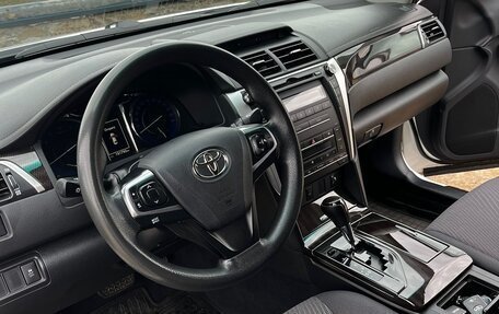 Toyota Camry, 2015 год, 2 200 000 рублей, 16 фотография