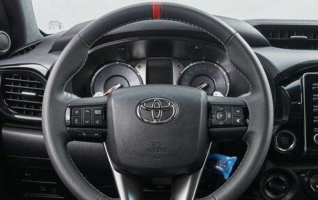 Toyota Hilux VIII, 2024 год, 7 800 000 рублей, 25 фотография