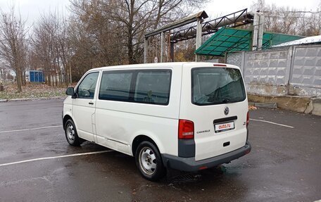 Volkswagen Caravelle T5, 2010 год, 2 400 000 рублей, 2 фотография