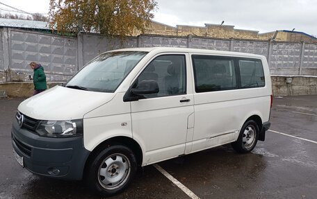 Volkswagen Caravelle T5, 2010 год, 2 400 000 рублей, 5 фотография