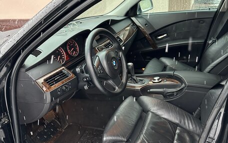 BMW 5 серия, 2005 год, 1 300 000 рублей, 10 фотография