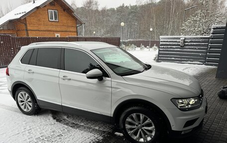 Volkswagen Tiguan II, 2017 год, 2 790 000 рублей, 4 фотография