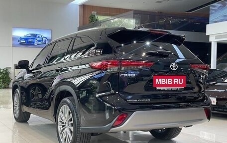 Toyota Highlander III, 2021 год, 4 310 000 рублей, 6 фотография