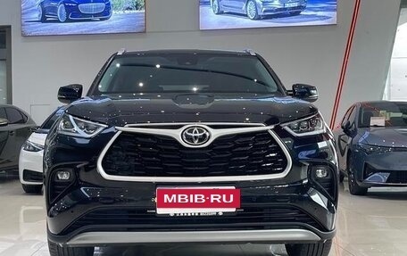 Toyota Highlander III, 2021 год, 4 310 000 рублей, 2 фотография