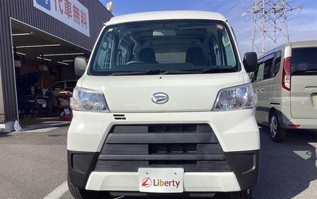 Daihatsu Hijet X, 2017 год, 587 333 рублей, 1 фотография