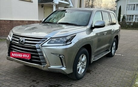 Lexus LX III, 2016 год, 8 300 000 рублей, 5 фотография