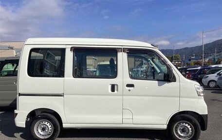 Daihatsu Hijet X, 2017 год, 587 333 рублей, 3 фотография