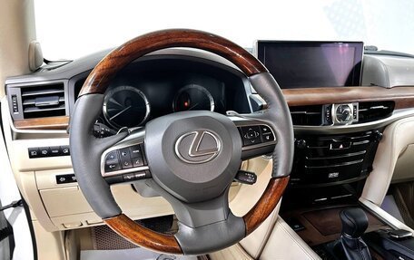 Lexus LX III, 2017 год, 7 559 000 рублей, 30 фотография