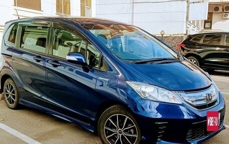 Honda Freed I, 2014 год, 1 400 000 рублей, 10 фотография