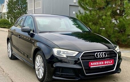 Audi A3, 2018 год, 1 950 000 рублей, 14 фотография