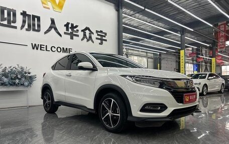 Honda Vezel, 2021 год, 1 760 000 рублей, 3 фотография