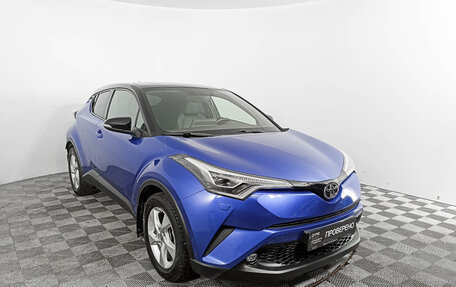 Toyota C-HR I рестайлинг, 2018 год, 2 640 000 рублей, 3 фотография