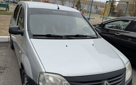 Renault Logan I, 2013 год, 665 000 рублей, 1 фотография