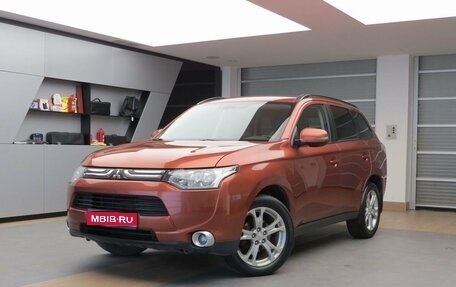 Mitsubishi Outlander III рестайлинг 3, 2012 год, 1 650 000 рублей, 1 фотография