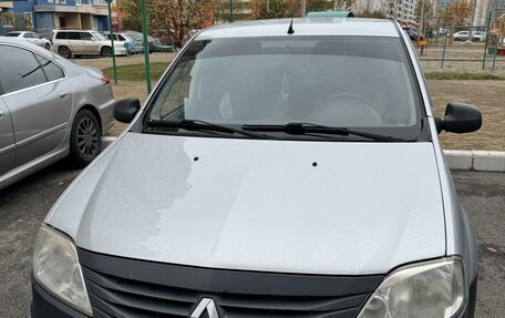 Renault Logan I, 2013 год, 665 000 рублей, 2 фотография