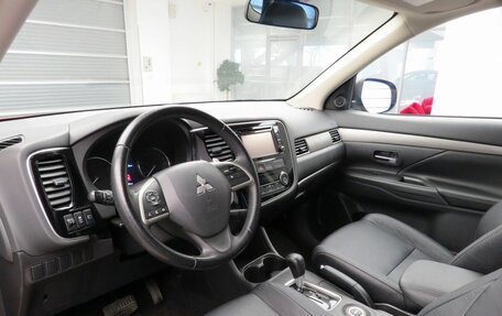 Mitsubishi Outlander III рестайлинг 3, 2012 год, 1 650 000 рублей, 7 фотография