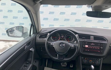 Volkswagen Tiguan II, 2020 год, 3 099 000 рублей, 11 фотография