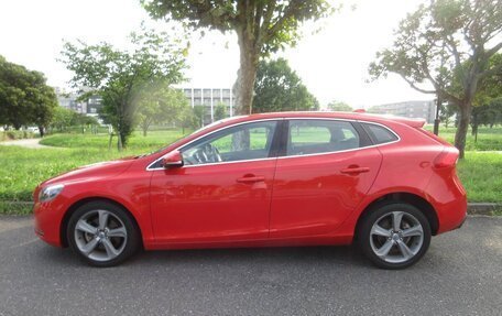 Volvo V40 II рестайлинг, 2013 год, 560 016 рублей, 3 фотография