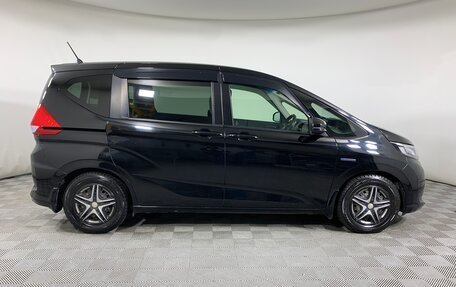 Honda Freed II, 2016 год, 1 490 000 рублей, 4 фотография