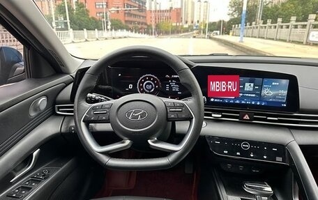 Hyundai Elantra, 2022 год, 1 587 640 рублей, 11 фотография