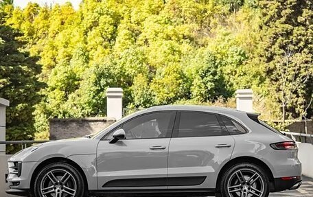 Porsche Macan I рестайлинг, 2021 год, 6 150 000 рублей, 2 фотография