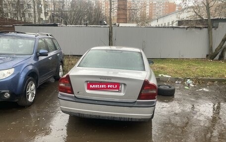 Volvo S80 II рестайлинг 2, 2001 год, 700 000 рублей, 2 фотография