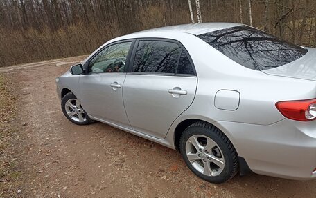 Toyota Corolla, 2011 год, 750 000 рублей, 4 фотография