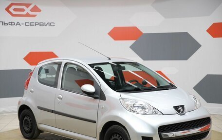 Peugeot 107 I рестайлинг, 2011 год, 470 000 рублей, 3 фотография