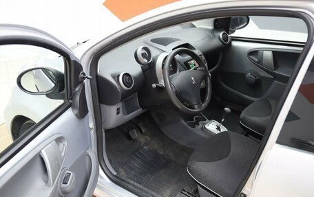 Peugeot 107 I рестайлинг, 2011 год, 470 000 рублей, 12 фотография