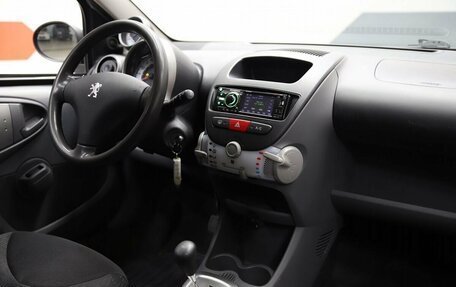 Peugeot 107 I рестайлинг, 2011 год, 470 000 рублей, 14 фотография